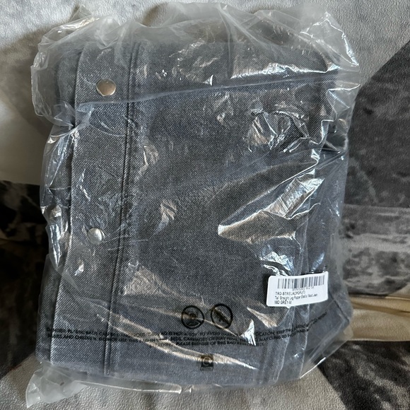 Boohoo Man Tall Straight Leg Popper Elastic Waist Jean - Picture 16 of 16